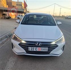 هیوندای ئەلەنترا